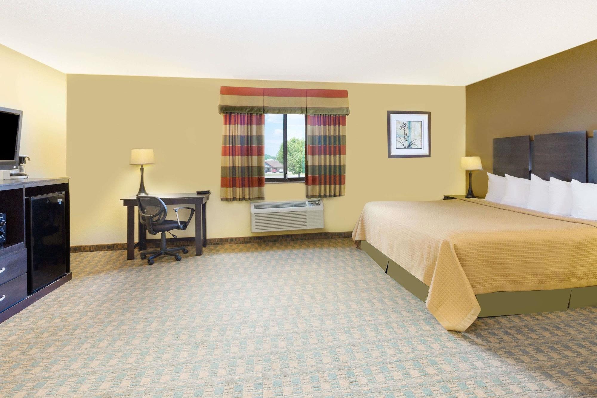 Econo Lodge Inn & Suites Yankton Extérieur photo