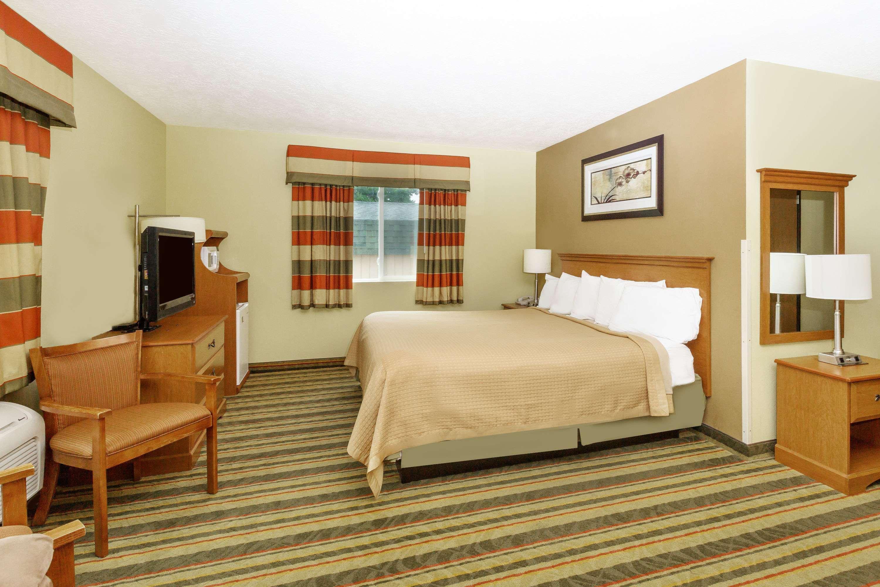 Econo Lodge Inn & Suites Yankton Extérieur photo