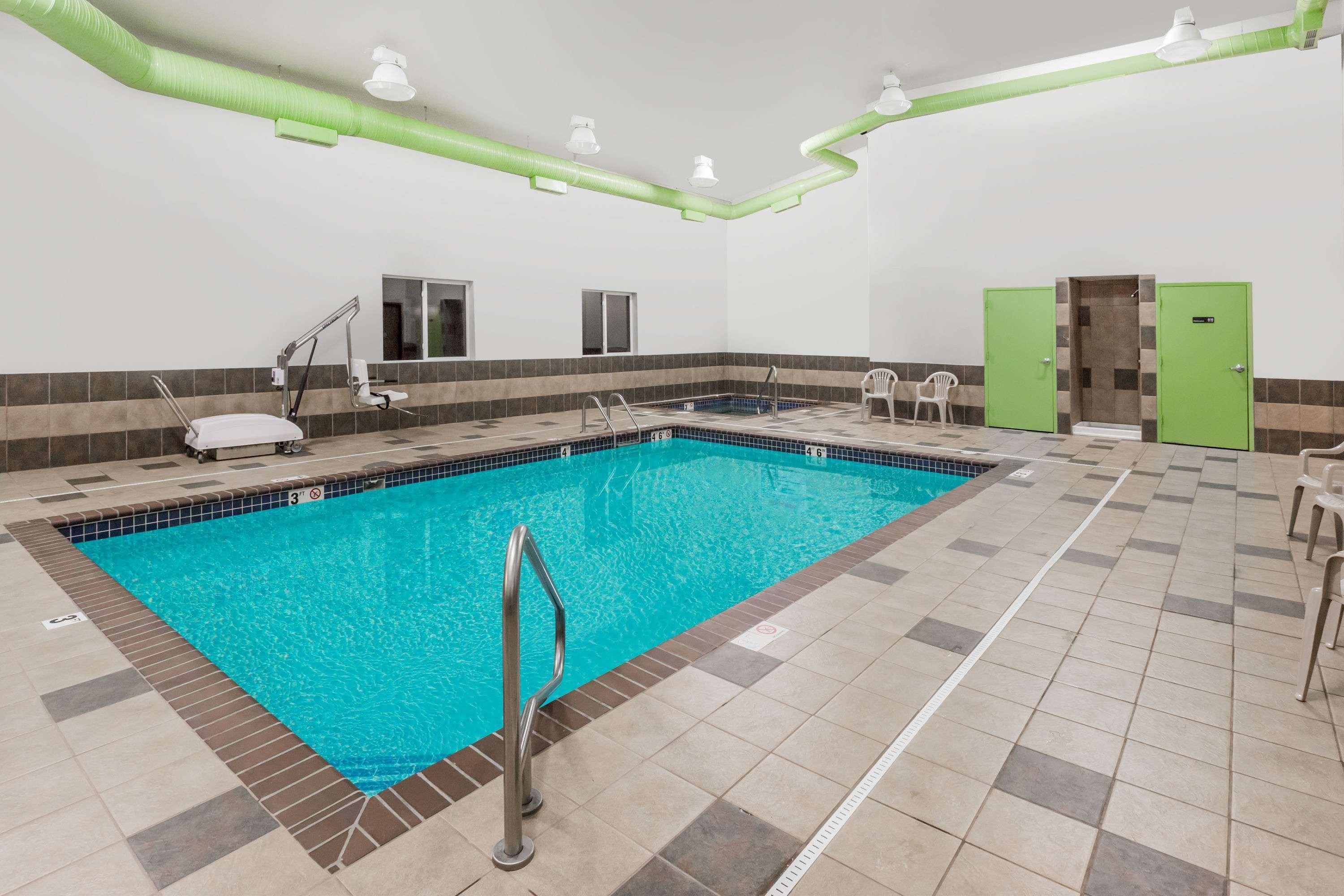 Econo Lodge Inn & Suites Yankton Extérieur photo